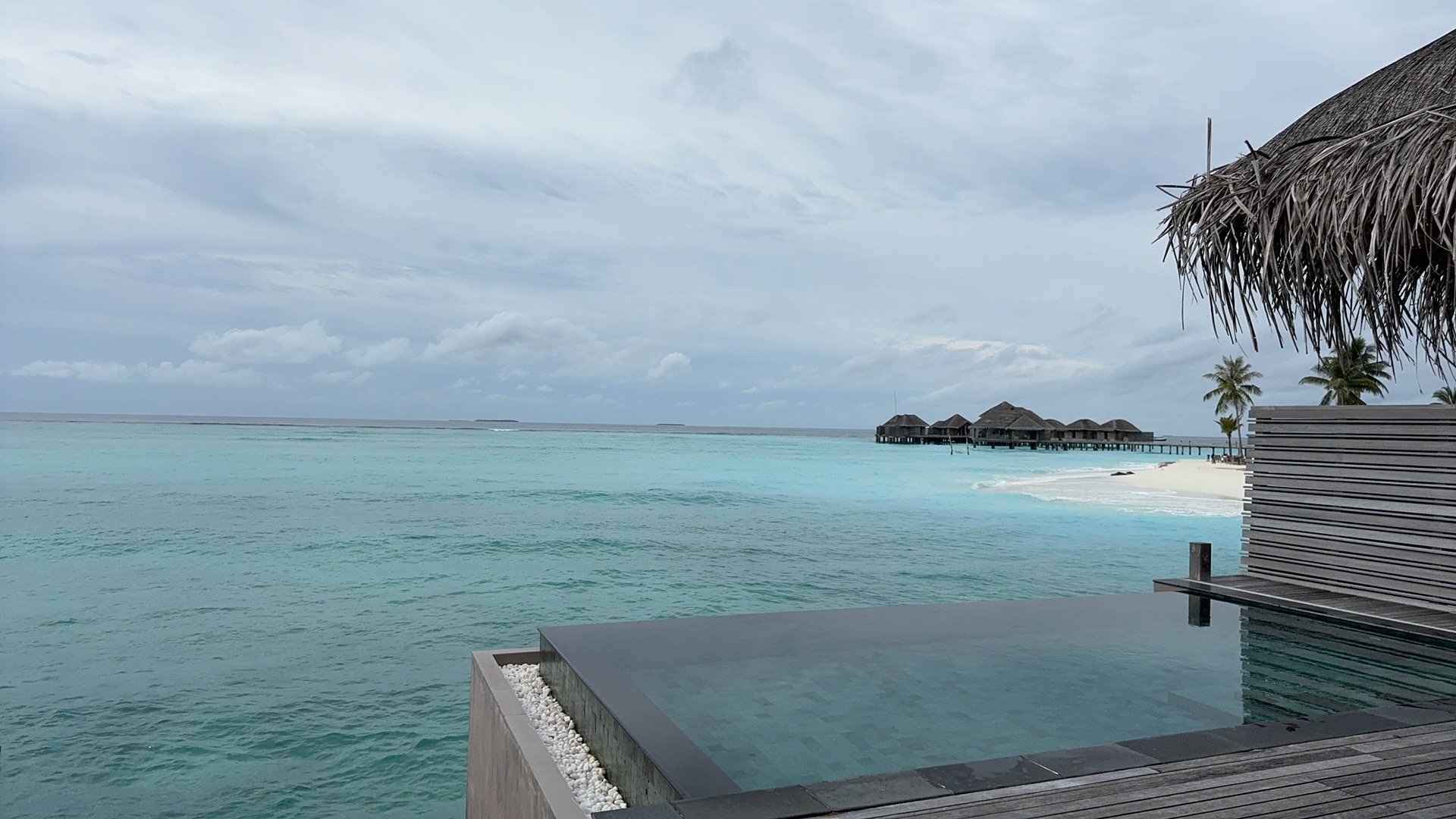 水上泳池别墅 Over Water Pool Villa